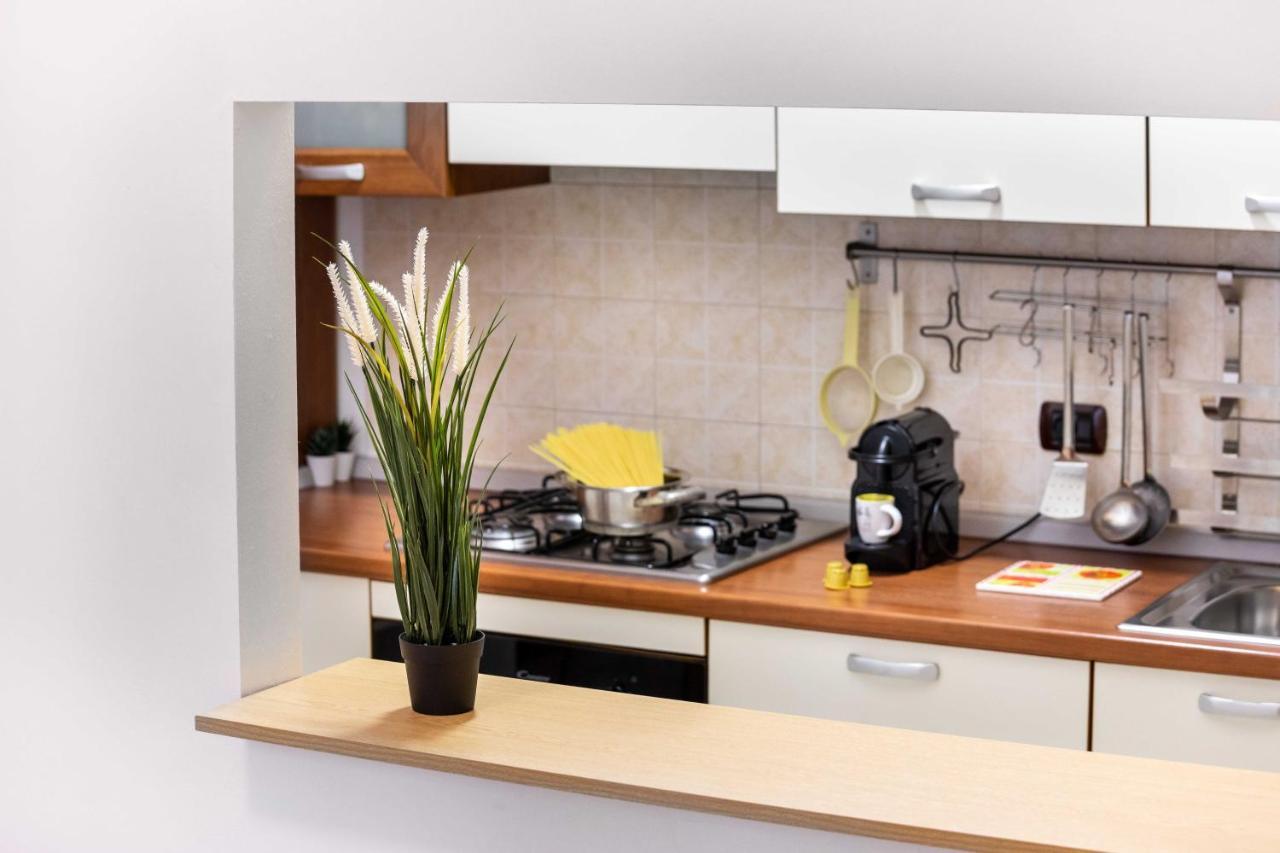 - Buenos Aires - Wi-fi - Netflix - Subway 5 Min - Near Station Apartment